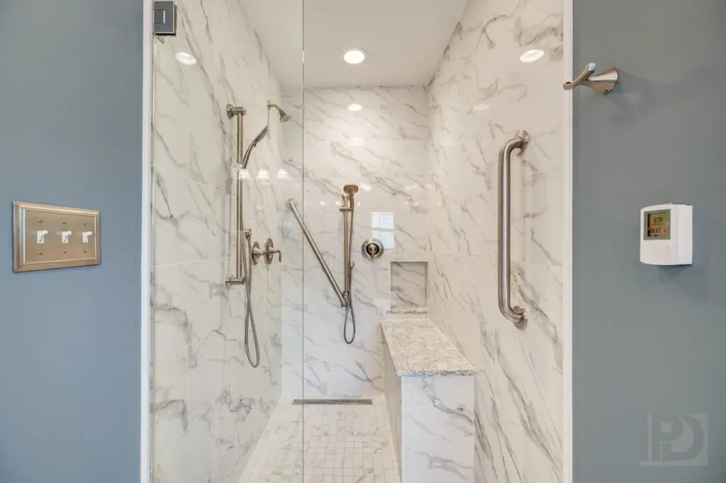 Universal design Streamwood shower room